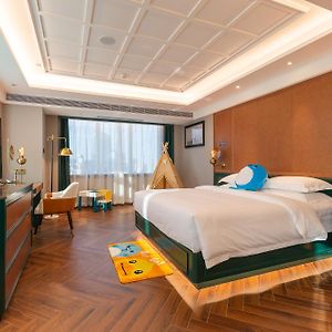 Family King Suite